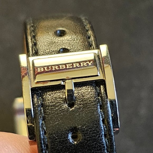 Women's Burberry watch, BU1453, authentic, needs battery, EUC - Picture 4 of 13